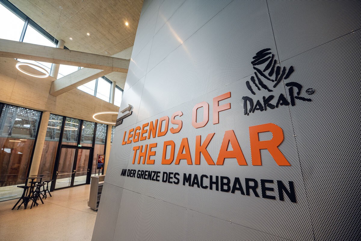 KTM: alla Motohall la mostra "Legends of Dakar"